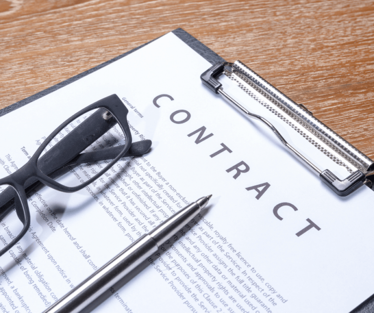 Contract Lawyer